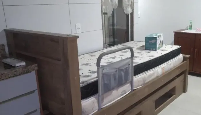 Bicama com 1 colchão