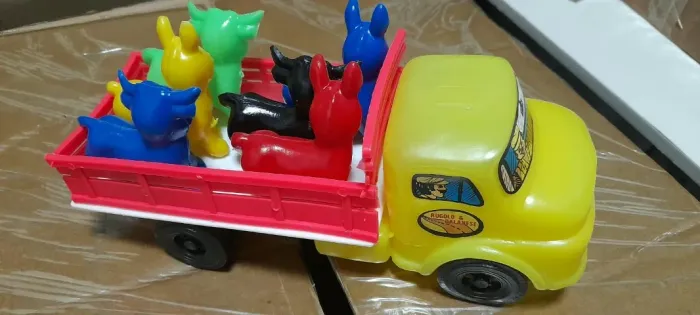 Brinquedo - Caminhão Mercedinho Boiadeiro IFA Amarelo - Plástico Bolha
