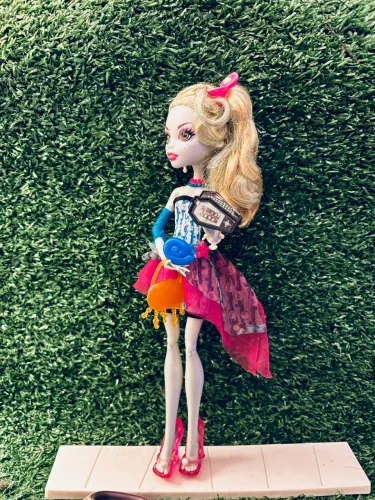Boneca Monster High Lagoona Dot Dead Gorgeous - Petit poa