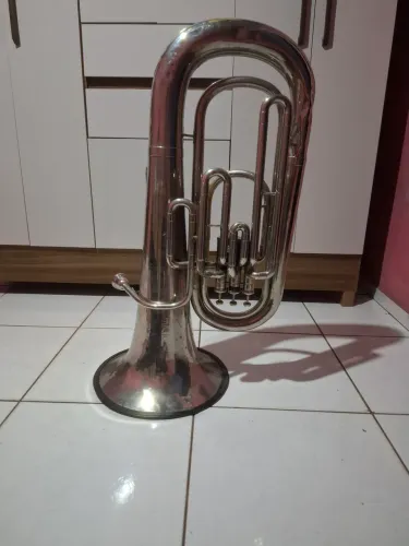Vende -se tuba 4/4 em dó  cruzeirao