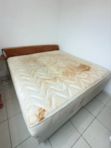 COLCHÃO COM CAMA KING