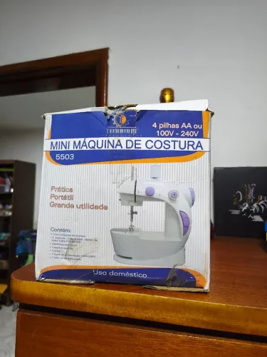 Máquina de costura