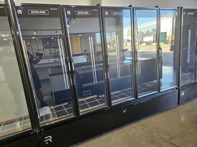 refrigerador expositor 5 portas para cervejas e carnes preta - novo