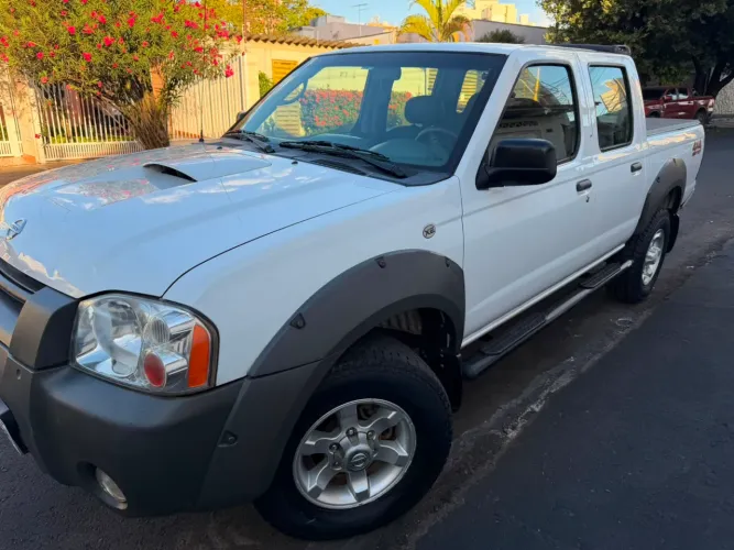 Nissan Frontier XE/ XE Tit. CD 4X4 2.8 TDI Dies 2008