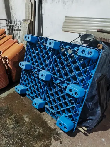 * LOTE 2 Paletes Plástico Azul + Preto 1x1,20 - R$ 300