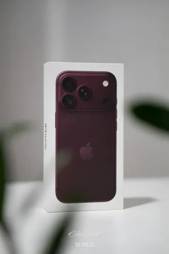 IPhone 18 PRO 256GB LACRADO cor bordô 