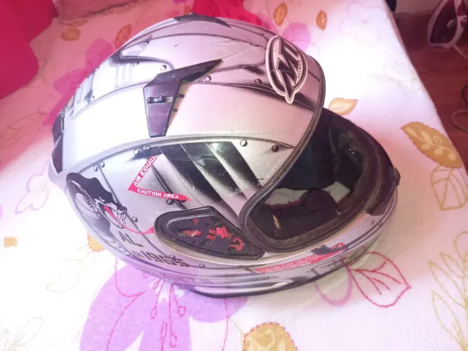 Vendo capacete MT sem viseira 