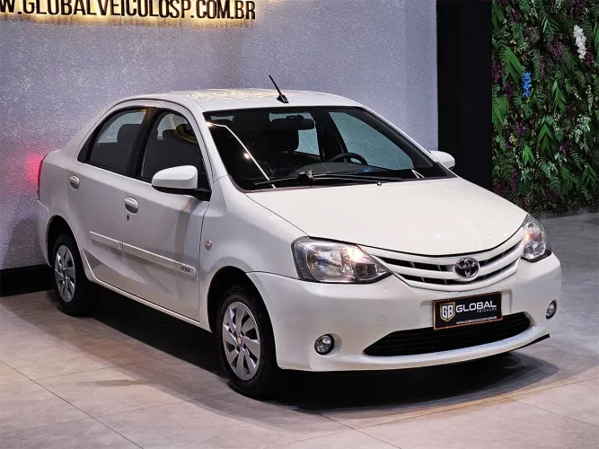 Toyota Etios XS Sedan 1.5 Flex 16V 4P Aut. 2017