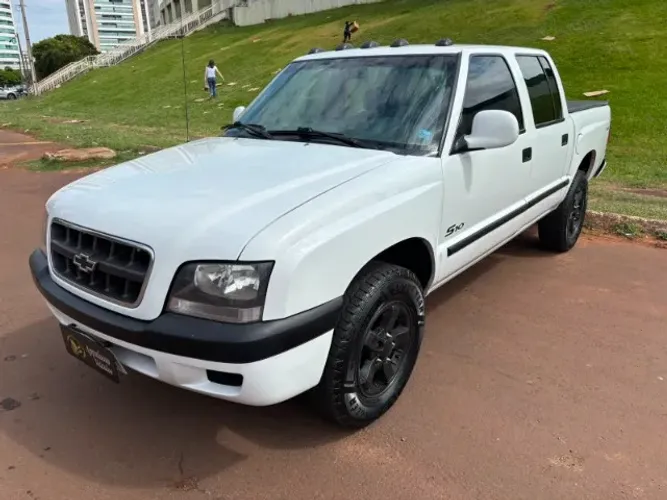 Chevrolet S10 Pick-up STD 2.8 4X4 CD TB Int.dies. 2003