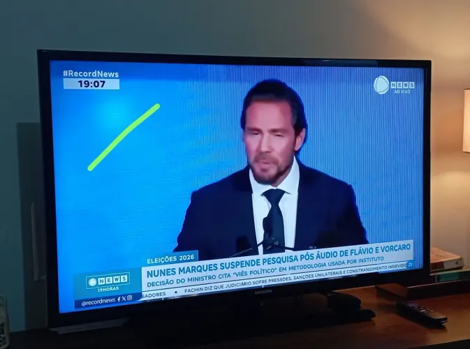 TV Samsung 39 polegadas/Não é Smart (Leia a descrição).