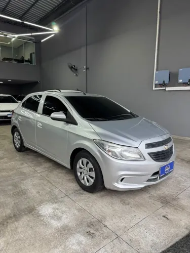 Chevrolet Onix JOY Hatch 1.0 8V Flex Mec. 4P 2018