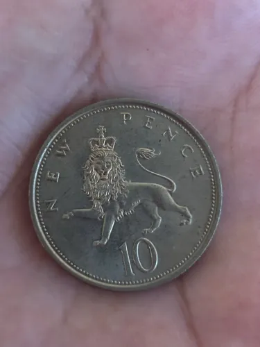 1968 United Kingdom 10 New Pence Coin Queen Elizabeth II Great Britain England