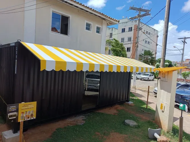 Toldo fixo reto e curvo, troca de lona, restauração, toldo garagem e etc.