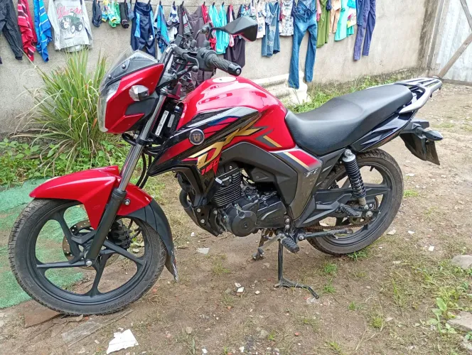 Moto completinha