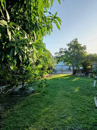 Kitnet com quintal, diária e mensal Agosto e Setembro