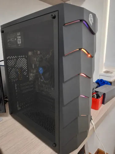 PC Gamer RGB Intel i3 10ª Geração + RX-550 + 8GB DDR4