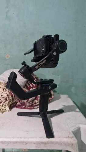 Vendo gimbal scorp c usado
