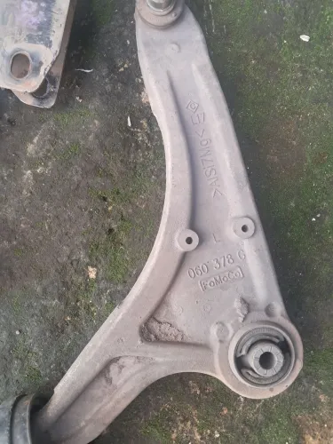 Bandejas dianteiras esquerdo e direito ford fusion titanium original fomoco