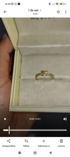 Vende-se anel de diamantes naturais e ouro