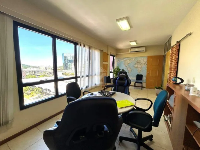 Sala Comercial à Venda na Enseada do Suá  Oportunidade Exclusiva para Seu Negócio!