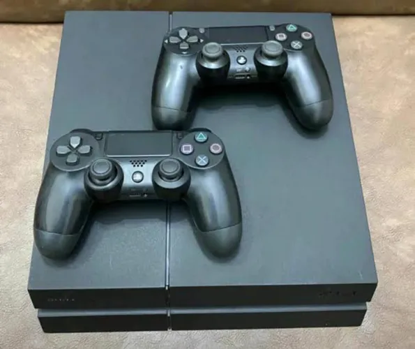 PS4 | Dois controles originais