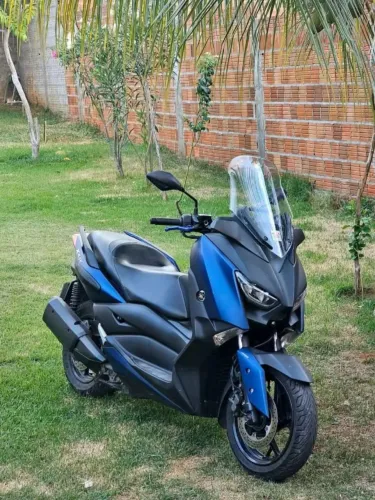 Xmax 250 scooter yamarra automática cvt