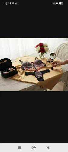 Langeires cropped sutia e calcinha fio compre 1 e leve 2 conjuntos.ds renda