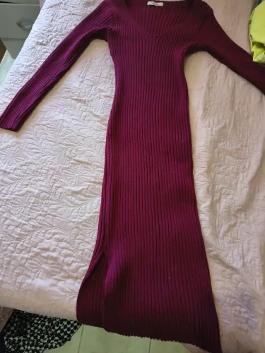 Vestido semi novo amelle veste P até o G usado 1 vez