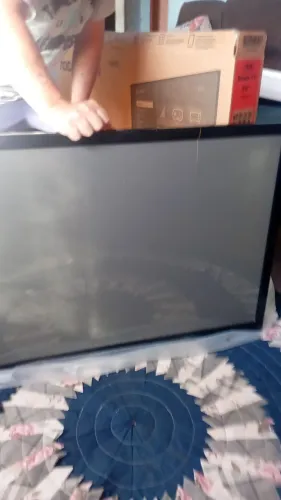 Vendo TV 43polegada