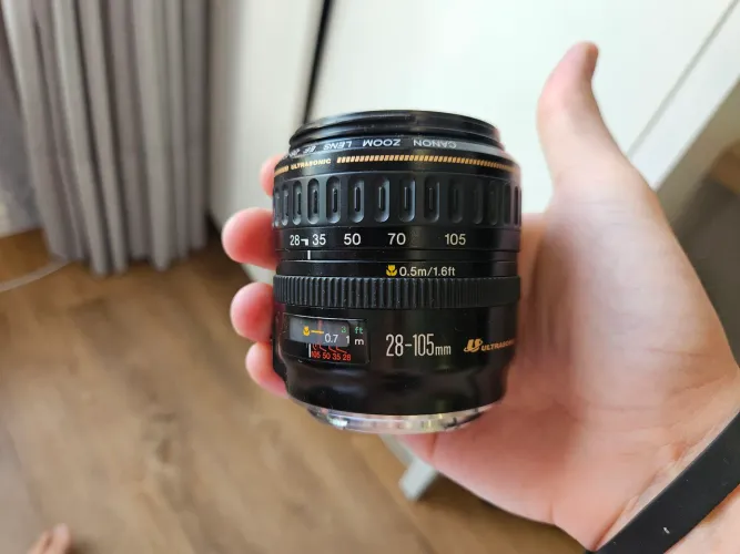 Lente Canon EF 28-105mm f/3.5-4.5 USM - Excelente Estado