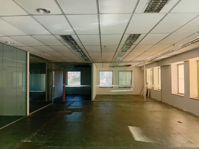 Sala comercial na Avenida Doutor Cardoso de Melo, 1184 - Conjunto 12  304 m²
