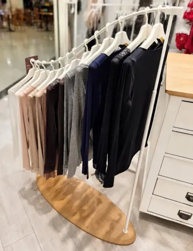Arara Expositora Original Intimissimi Design Premium