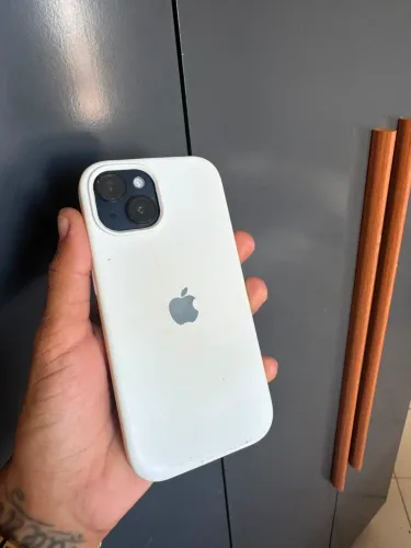 Vendo iPhone 14 128 gigas bateria 88 porcento ?