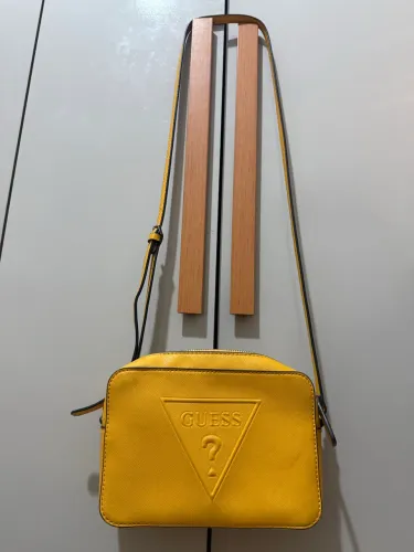 Bolsa Guess novíssima
