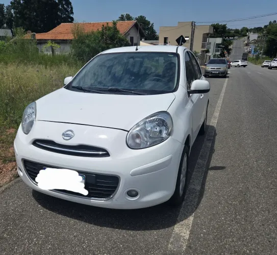 Nissan March SV 1.6 16V Flex Fuel 2014