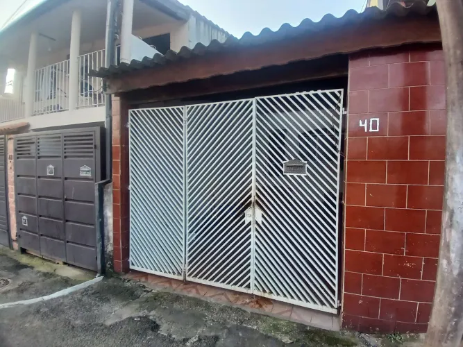 Casa a venda próximo centro tatui
