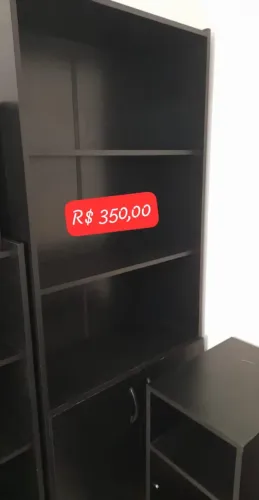 Estante para livros com 2 portas 