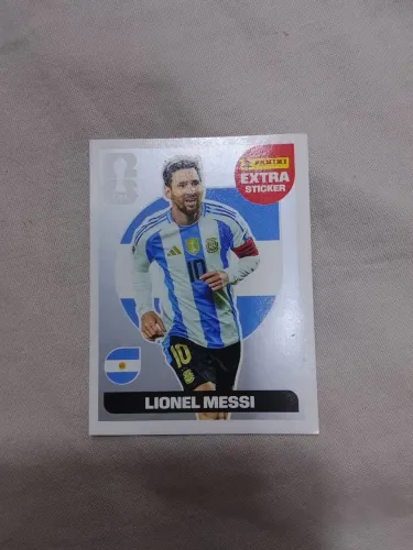Vende-se carta do Lionel Messi prata extra sticker da Panini