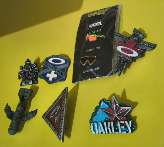 Broches e medalha Oakley custom