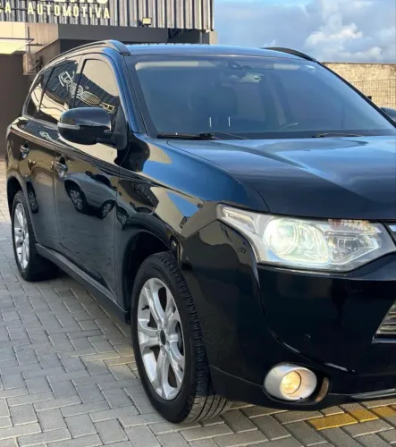 Mitsubishi Outlander 2.0 16V 160cv Aut. 2014