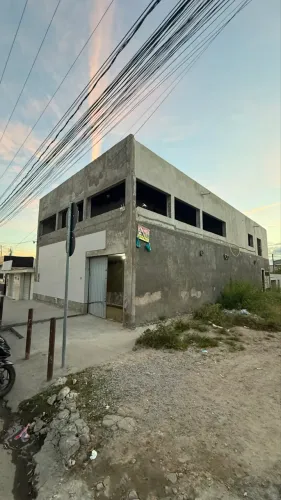 Ponto Comercial Ideal para Restaurante , Pizzaria salão de festa no Kennedy.