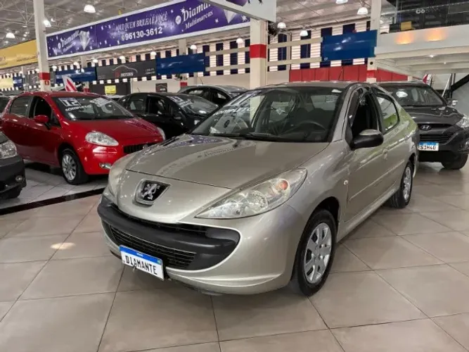 Peugeot 207 Sedan Passion XR 1.4 Flex 8V 4P 2011