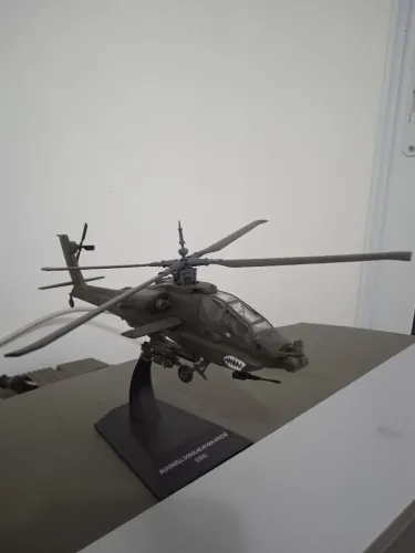 Helicópteros de Combate - McDonnell Douglas AH-64A Apache