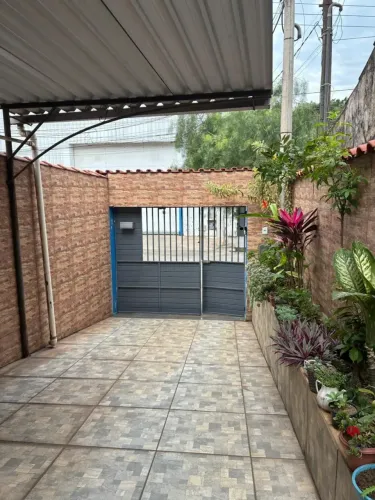 Casa para Compra a Vista no Retiro