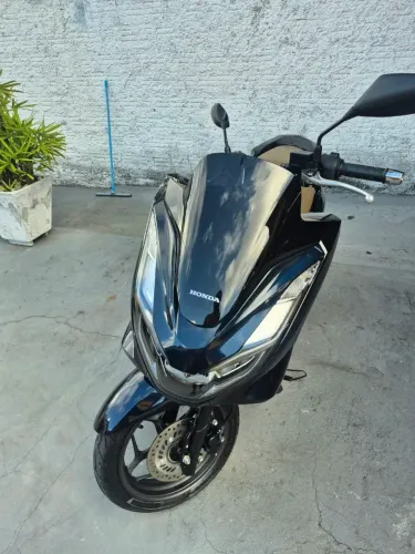 Honda PCX 160 DLX - único dono - baixa quilometragem