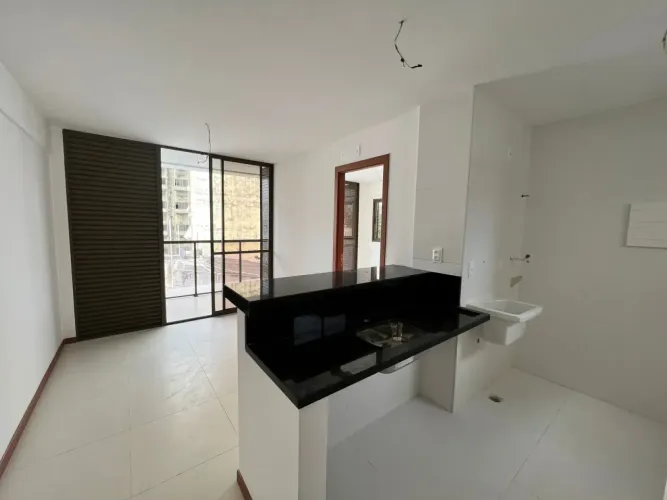 Vendo 1/4 (Quarto e sala) no coração da Graça/Barra - Salvador-Bahia