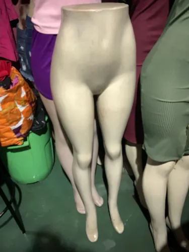 Manequins