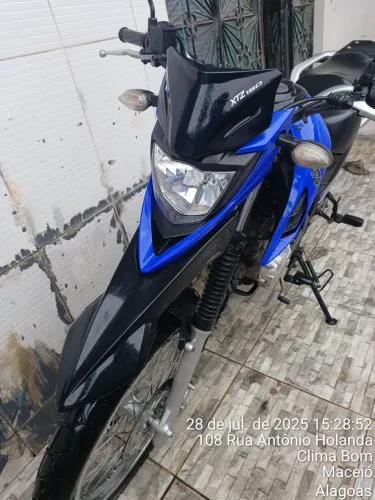 Moto muito confortável ótima para o dia a dia