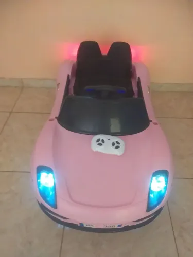 Carro elétrico infantil