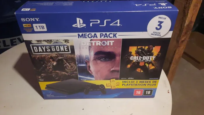 Caixa de ps4 Slim